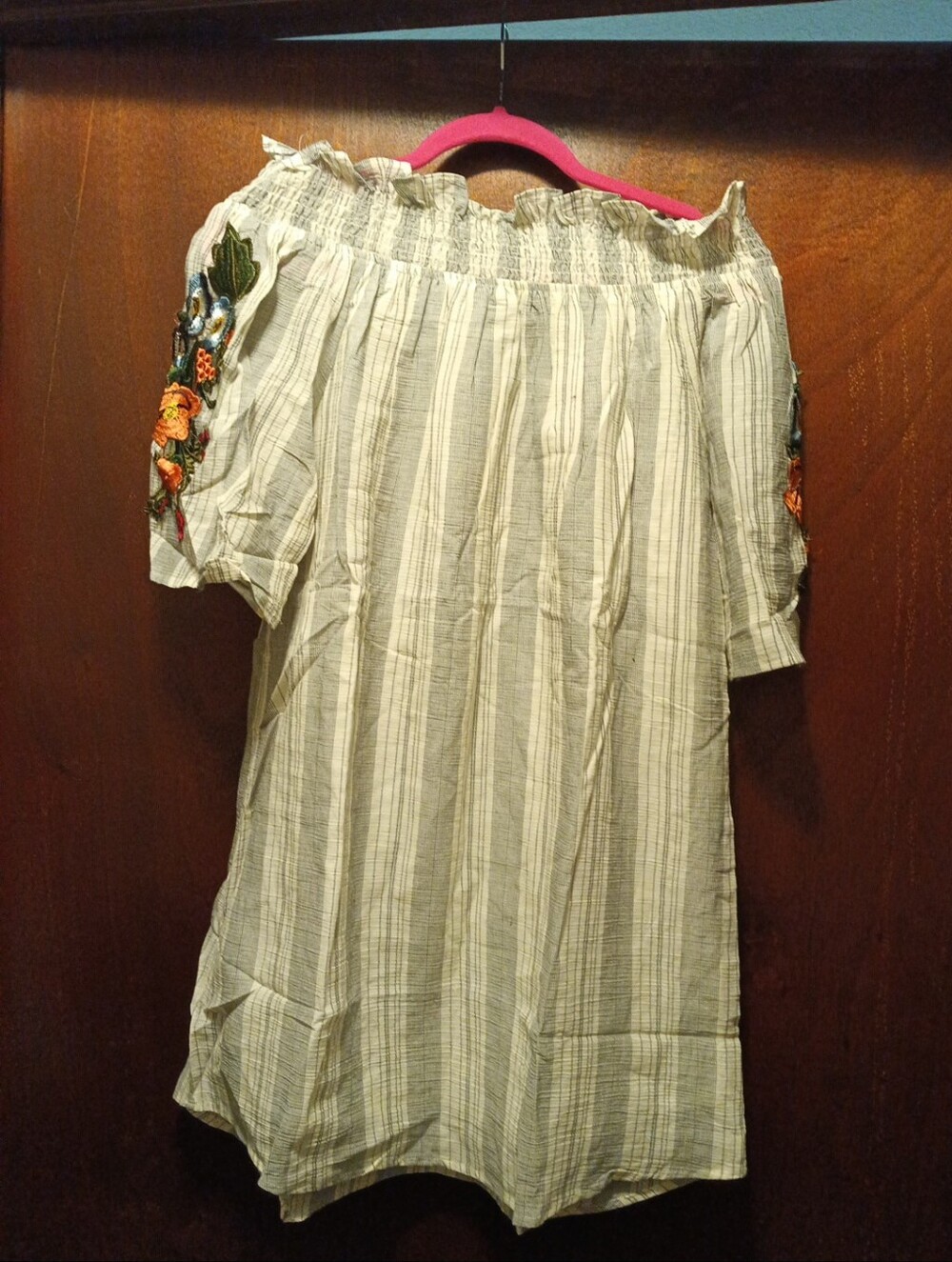 Hayden LA NWT 100% Cotton Embroidery Applique Arms Size Small